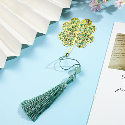 Simple hollow brass bookmark, beautiful four leaf clover dragonfly bookmark, bookmark, book friend gift, reading supplies