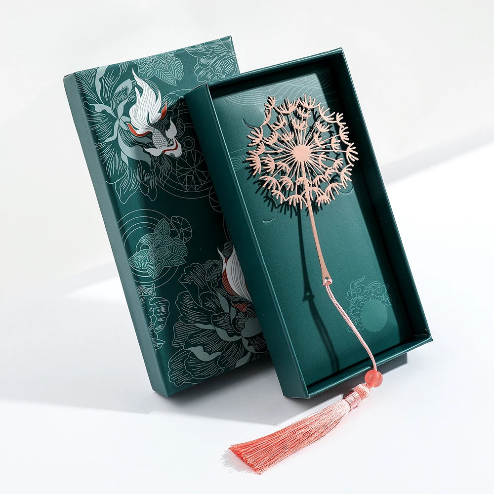 Simple Hollow Brass Bookmarks Beautiful Daisy Dandelion Flower Leaf Book Marks for Book Lover Gifts Reading Supplies Accessories