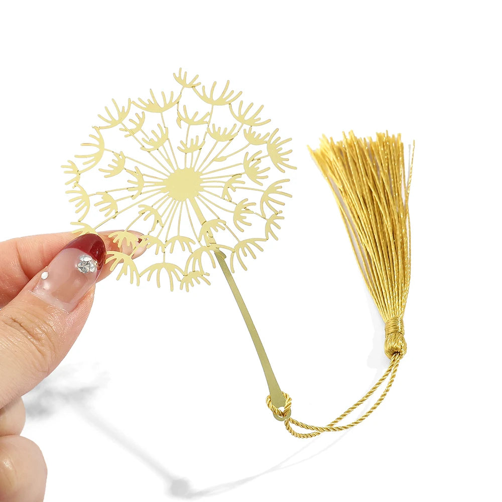 Simple Hollow Brass Bookmarks Beautiful Daisy Dandelion Flower Leaf Book Marks for Book Lover Gifts Reading Supplies Accessories