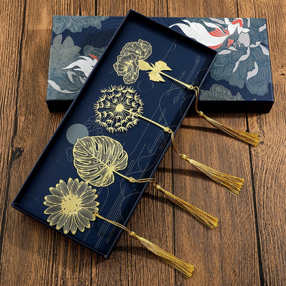 Simple Hollow Brass Bookmarks Beautiful Daisy Dandelion Flower Leaf Book Marks for Book Lover Gifts Reading Supplies Accessories