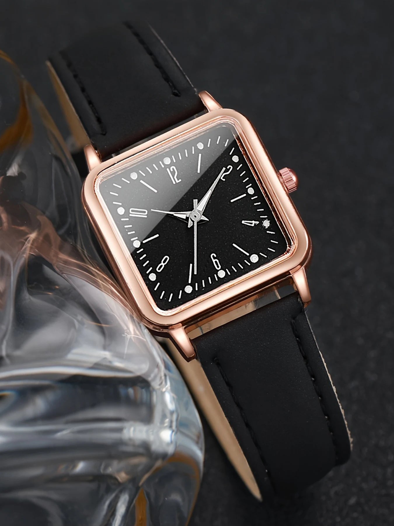 4PCS Fashion Minimalist Watch Luxury Men's and Women's Leather Belt Business Leisure Bracelet Quartz Watch