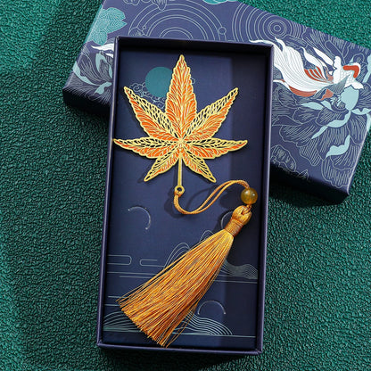 Simple hollow brass bookmark, beautiful four leaf clover dragonfly bookmark, bookmark, book friend gift, reading supplies
