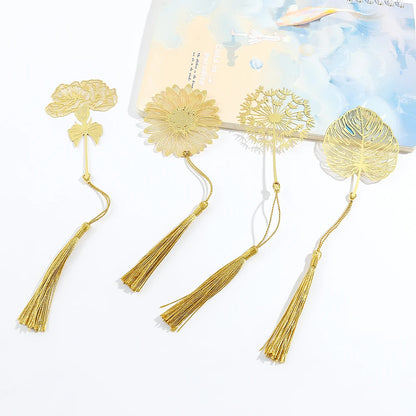 Simple Hollow Brass Bookmarks Beautiful Daisy Dandelion Flower Leaf Book Marks for Book Lover Gifts Reading Supplies Accessories