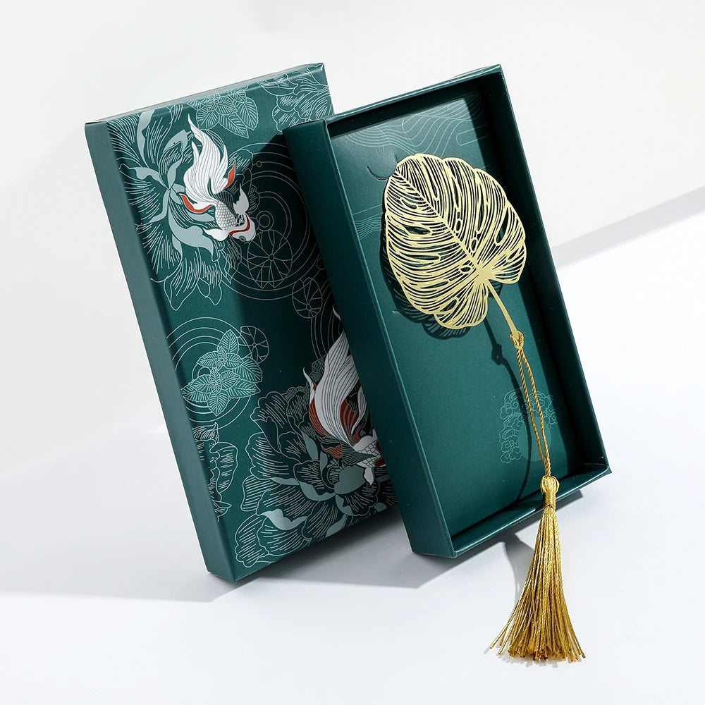 Simple Hollow Brass Bookmarks Beautiful Daisy Dandelion Flower Leaf Book Marks for Book Lover Gifts Reading Supplies Accessories