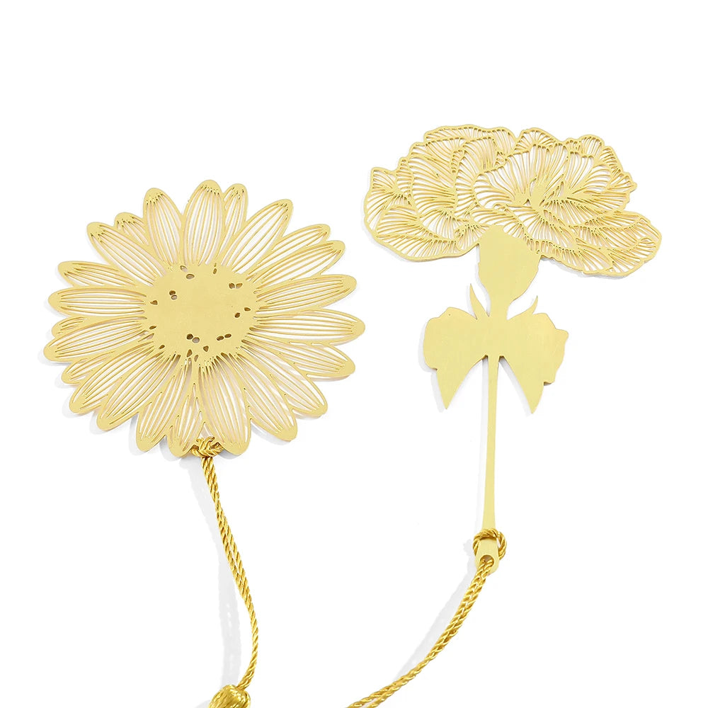 Simple Hollow Brass Bookmarks Beautiful Daisy Dandelion Flower Leaf Book Marks for Book Lover Gifts Reading Supplies Accessories